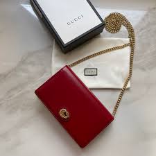 Red/ burgundy animal skin card holder wallet fits four cards, two on each side all the hardwar. Gucci Ladies Gg Plaque Chain Card Case Wallet Red