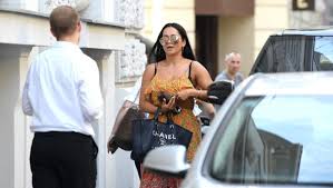 U skoku za loptu je lovren laktom udario šika, koji je pao na travu od siline udarca. Anita Lovren Najnovije I Najcitanije Vijesti Index Hr