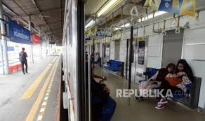 Contoh surat farewell dalam bahasa inggris dan ter. Menjadi Lebih Aman Dan Nyaman Di Dalam Kereta Api Republika Online