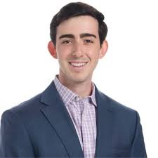 As my internship at JLL Capital Markets comes to a close, I want to express  my deep gratitude to the entire Miami Capital Markets team for making this  experience so incredible. A