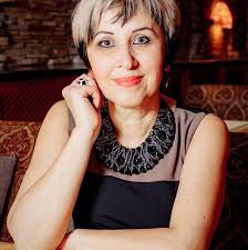 A beautiful therapy. This craft takes away your stress, I love it.