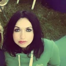 Karen Mcnab's Instagram, Twitter & Facebook