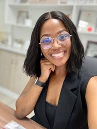 Donna Devaughn's Instagram, Twitter & Facebook