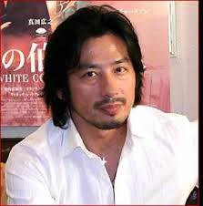 Meanwhile, women lacking facial hair have been naturally selected for in the process of evolution. Do East Asian Male Celebrities Generally Lack Facial Hair Due To Cultural Differences Or Different Genetic Traits Compared To Westerners Quora