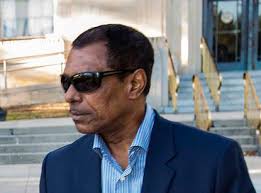 Nicki's father robert maraj was walking. Nicki Minaj S Dad Dies After Being Hit By Car On Long Island New York Daily News