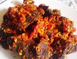 Dendeng sapi asli kupang resep ibu soekiran 250 gram. Bahan 1 Kg Daging Sapi Tanpa Lemak Berbentuk Silinder Bumbu Daging 2 Cm Jahe Memarkan 2 Lembar Daun Salam 1 Sdm Ketumbar Haluskan Dendeng Resep Resep Masakan