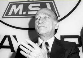 Io non predico ai giovani né agli anziani la rassegnazione alla vita e se  volete un motto che vi ispiri e vi rafforzi ricordate : vivi come se tu  dovessi morire