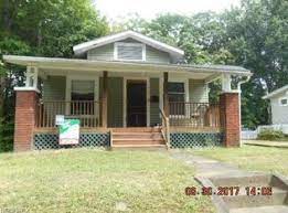 View 1 Photos Of This 49 900 2 Bed 1 5 Bath 824 Sqft Single Family Home Located At 1259 Mount Vernon Ave Akron Oh 44310 Built I Akron Mount Vernon Vernon