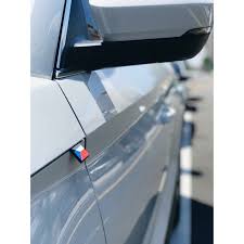The instruments consist of a round, hexagonal, or octagonal sound box at the bottom with a neck attached that protrudes upwards. æ·å…‹åœ‹æ——æ——æ¨™skoda Fabia Superb Octavia Combi Kamiq Karoq è²¼ç´™ è¦çš®è³¼ç‰©