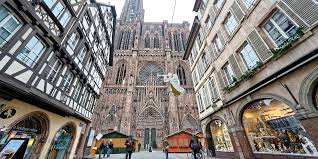 La 450e édition du marché de noël de strasbourg aura lieu du 22 novembre au 30 décembre 2019. Strasbourg L Industrie Touristique S Inquiete Apres L Attentat Du Marche De Noel