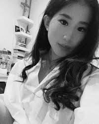 Jasmine Chandra's Instagram, Twitter & Facebook