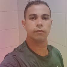 Oq é oq é q: Longe faz falta, perto faz raiva?