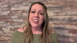 When I heard Morgan Wade's “Wilder Days”, I knew I liked it...but didn't  realize just 🧡 how much until I found myself singing it ALL the time! Hope  you enjoy my acoustic