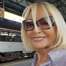 Il comico romano torna sul palco e fa tappa a Livorno: le date del tour