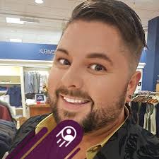 I wish my school photos looked this good #90syearbook Thanks @facetune