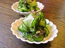 Kyuri To Hanaho No Sunomono Japanese Cucumber And Perilla Flowers In Sweetened Rice Vinegar Recipes For Tom Japanese Cucumber Aesthetic Food Hawaiian Food