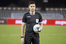 It's the last official match of 2020 and we want to get the victory. Cine E Marian Barbu Arbitrul Care A Distrus Meciul Fc ArgeÈ™ Dinamo A Fost Promovat Cu Scandal Pe Lista Fifa