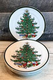100 Christmas Ideas In 2020 Christmas Christmas Dishes Holiday Glasses