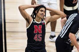 The western kentucky transfer is all legs and limbs, with a short torso and long, braided hair. Dalano Banton Declares For 2021 Nba Draft Retaining Ncaa Eligibility Corn Nation