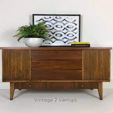 Mid century lingerie chest scandia line by lane chest measures unique design with louvered facade and pointed, sculpted tips on the left and right of the cabinet. Best Mid Century Modern Lane Cedar Blanket Hope Chest For Sale In Frederick Maryland For 2021