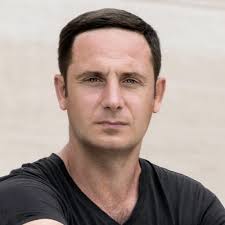 Gary Russell 🍃 🏌️‍ (@gprussell)