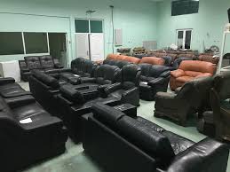 Nameštaj od kože se smatrao luksuzom i materijalom za sva vremena. Luka Zlijeb Plemenite Kozne Garniture U Chf Blackcattheatre Org