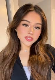 Jasmine Mora's Instagram, Twitter & Facebook