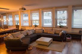 Im schlafzimmer steht ein schrank. Heimkino The Duke
