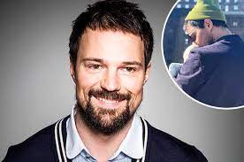 В 2002 году закончил кронштадтский морской кадетский корпус. Danila Kozlovskij Opublikoval Pervoe Foto S Novorozhdennoj Docheryu Ya Batya Spletnik
