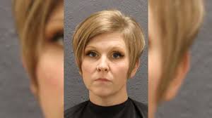 Sheep dog wins People's Choice Award for sustaining injuries fighting off  coyote pack