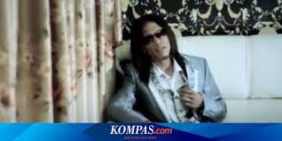 Lirik Dan Chord Lagu Luka Jadi Cerita Thomas Arya Halaman All Kompas Com