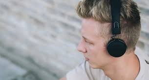 Kreafunk, aWEAR, Høretelefoner