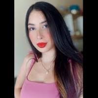 Isabella Aponte's Instagram, Twitter & Facebook