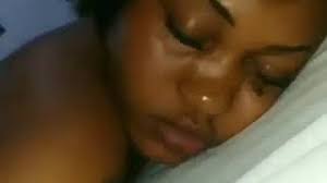 Namna ya kusugua kinembe cha mwanamke hadi akapizi bila kutarajia. Xxx Natafuta Mwanamke Wa Kufila