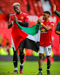 The public display of support for palestine comes amid israel's relentless bombardment of the gaza strip, which has led to the death of at least . Bleacher Report On Twitter Paul Pogba Amad Diallo Held Up A Palestinian Flag After Man Utd S Game Vs Fulham They Joined Hamza Choudhury Wesley Fofana Who Did The Same After The Fa Cup Final As A Number Of Footballers Have Voiced Support For