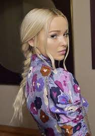 Dove Cameron S Braided Hairstyle Is Even More Magical From The Back Cameron Hair Braided Hairstyles Dove Cameron Style