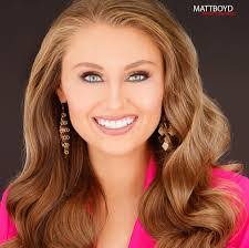 Michelle Wanamaker's Instagram, Twitter & Facebook