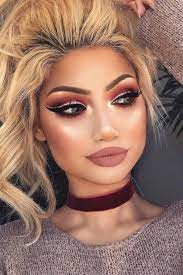 Unless a professional hair stylist is going to be hired, a formal style that can be achieved at home is a necessity. 28 Prom Makeup Ideas For Your Inspiration