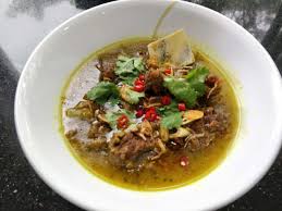 Sup berempah kambing yang pekat dan likat ni resipi original dari dapur raya prihatin (drp) yang sup kambing mamak style kuah pekat dan sedap | dalam video ini saya kongsikan cara memasak. Sup Kambing Mamak Mutton Soup