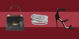Discover the best gifts for women in 2021 that she'll absolutely love. 31 Best Luxury Gifts For Her 2021 Chic Expensive Gift Ideas For Women