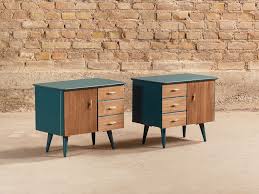 paire de chevets bleu canard et placage noyer gentlemen designers table de chevet vintage bleu canard mobilier restaurant