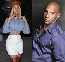 Em um vídeo no set de filmagens de velozes e furiosos 9, vin diesel revelou a participação de cardi b no longa, sem falar qual seria o papel da uma das novidades mais celebradas foi a entrada do lutador e ator john cena para o elenco. Vin Diesel Confirma Cardi B No Novo Filme Da Franquia Velozes E Furiosos Assista Ao Video Estrelando