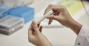 Clientii restaurantului pasesc mai intai pe o podea din lemn spre terasa mediteraneeana, pentru un piesaj uimitor al portului in scaunele rotunde din lemn. Cel Mai Controversat Startup Din Lume Industria Tutunului