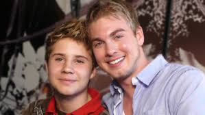 Fornøyd bare de viser huggtenner