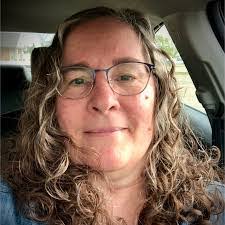 Susan Tomasek's Instagram, Twitter & Facebook