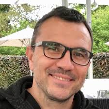 𝗘𝗶𝗻 𝗧𝗿𝗮𝘂𝗺 𝘄𝗶𝗿𝗱 𝘄𝗮𝗵𝗿: 𝗘𝗶𝗱𝗴𝗲𝗻ö𝘀𝘀𝗶𝘀𝗰𝗵  𝗱𝗶𝗽𝗹𝗼𝗺𝗶𝗲𝗿𝘁𝗲 𝗠𝗮𝗿𝗸𝗲𝘁𝗶𝗻𝗴𝗹𝗲𝗶𝘁𝗲𝗿𝗶𝗻! 🎓✨ Nach  intensiven Monaten des Lernens, Herausforderungen und persönlicher…