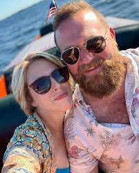 We just love Erin and Ben! “Home Town” is one of our all-time favorite  #HGTV shows! 😍