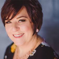 Lisa Scrivens's Instagram, Twitter & Facebook