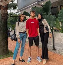 Maybe you would like to learn more about one of these? Biodata Instafamous Fala Zainal Kakak Penyanyi Ismail Izzani Iluminasi