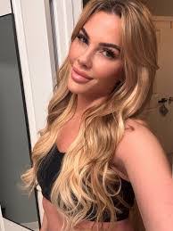 Trina Gates's Instagram, Twitter & Facebook